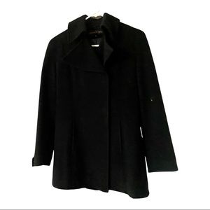 Cashmere and lambswool size 8 Kenneth Cole pea coat